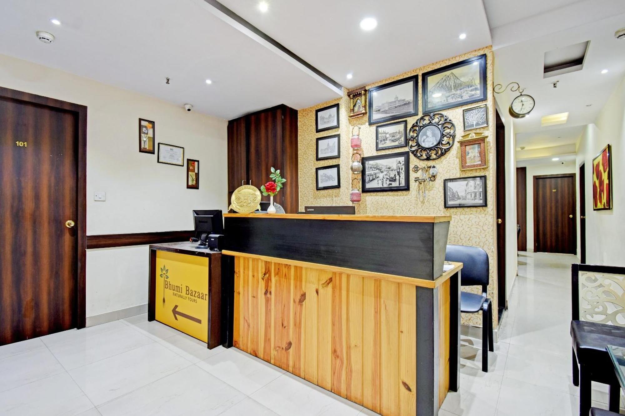 Motisarai Hotel Kolkata Bagian luar foto