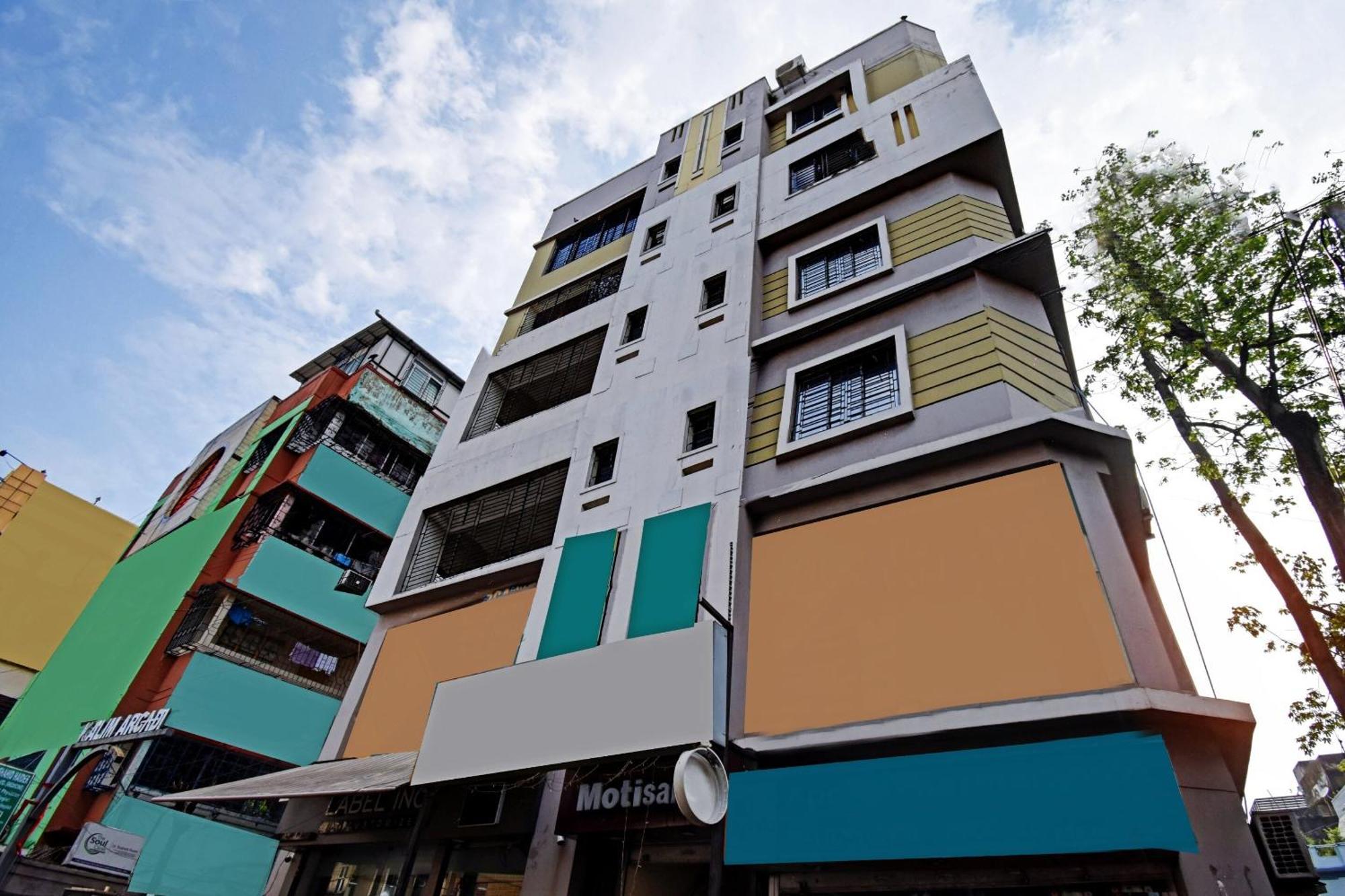 Motisarai Hotel Kolkata Bagian luar foto