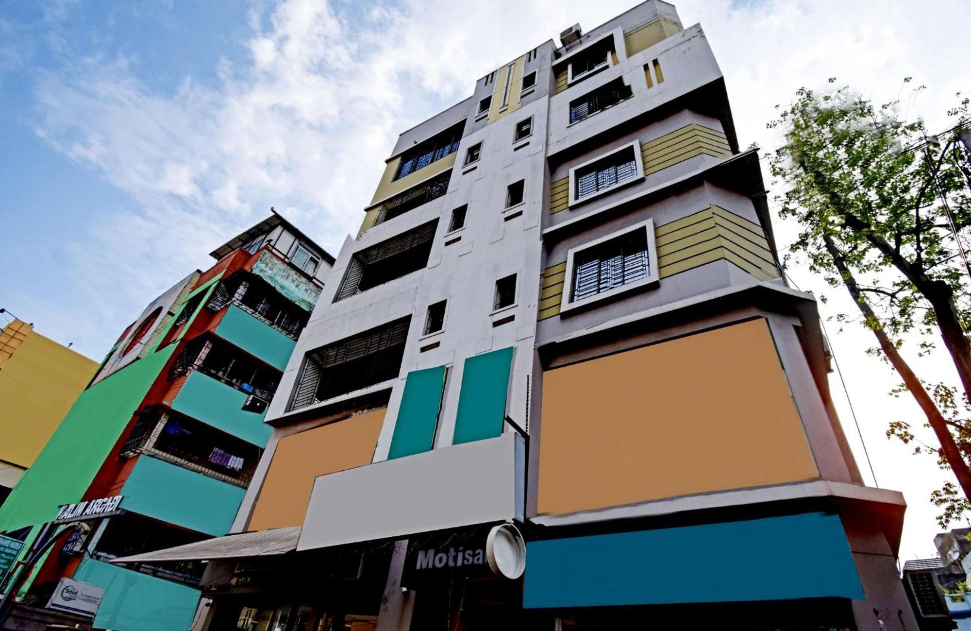 Motisarai Hotel Kolkata Bagian luar foto