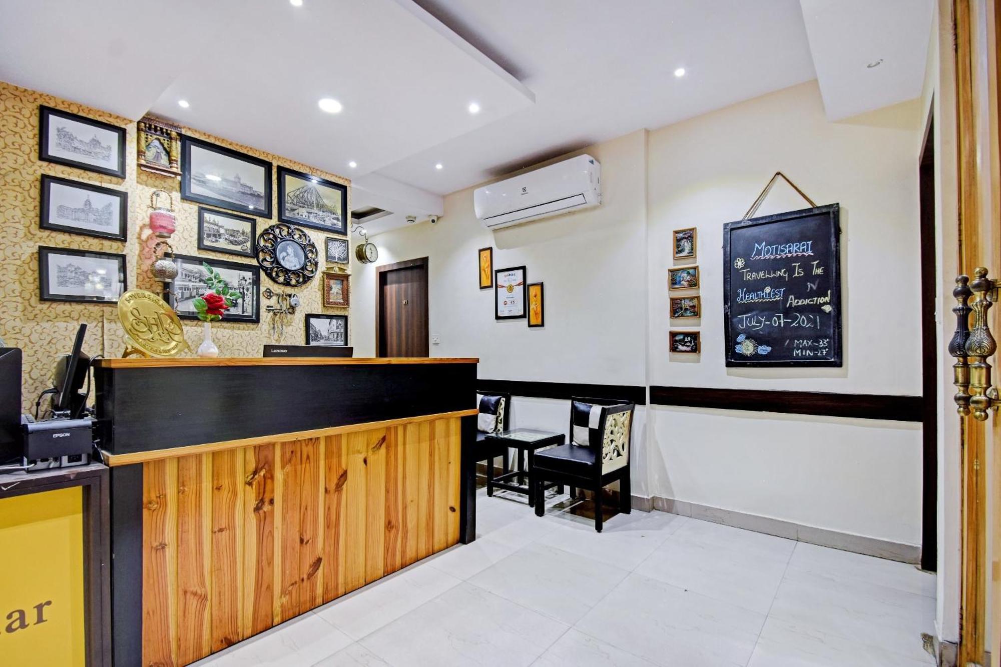 Motisarai Hotel Kolkata Bagian luar foto